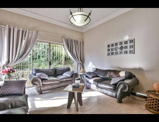 3 BEDROOM HOUSE FOR SALE IN GLENVISTA